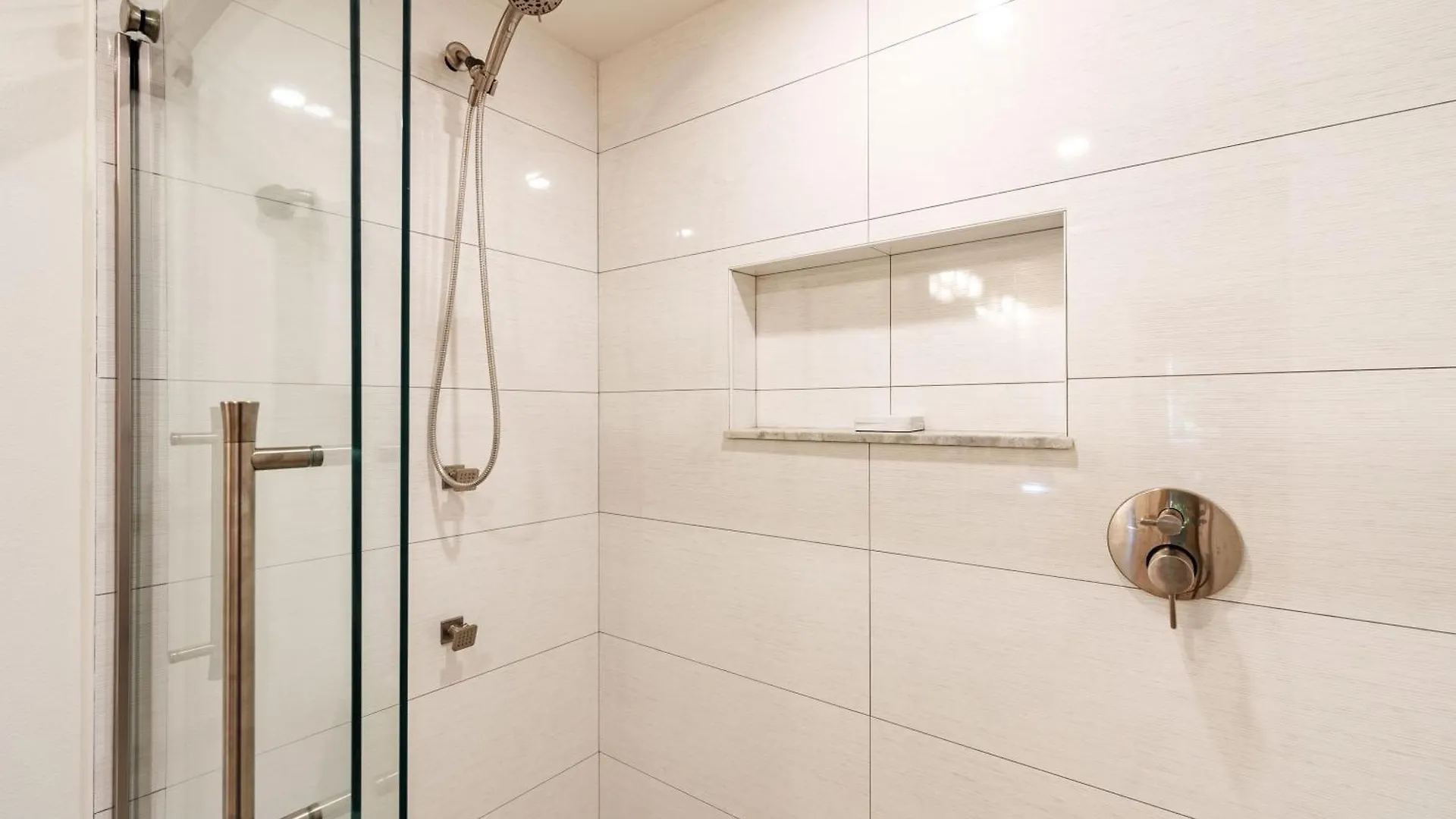 Kahana Village 13 Oceanview 3Bed 2Bath Apts 0*,